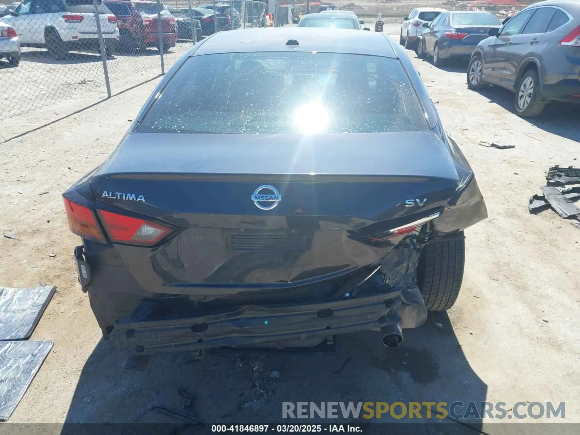 15 Photograph of a damaged car 1N4BL4DV3KC131234 NISSAN ALTIMA 2019