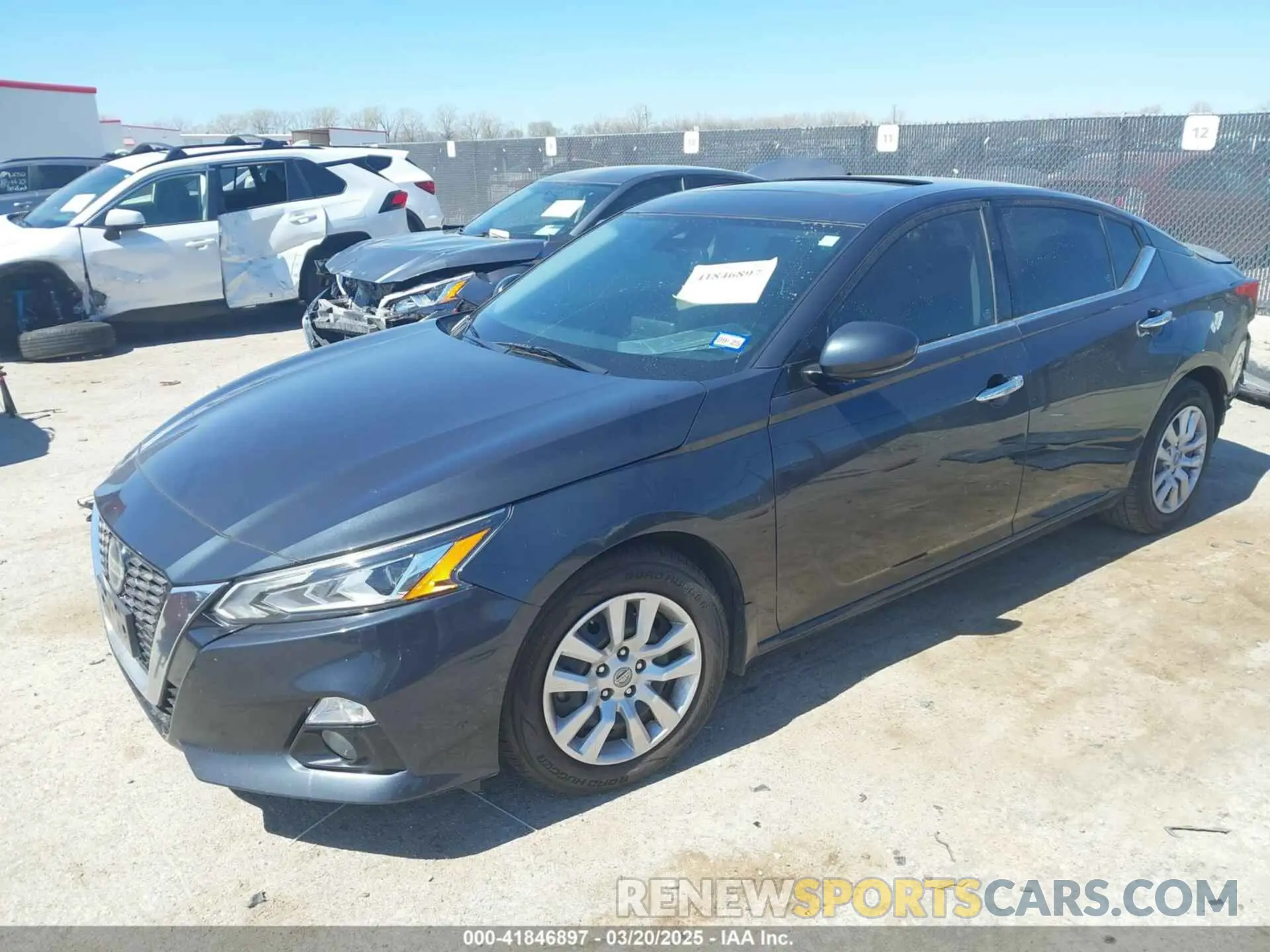 2 Photograph of a damaged car 1N4BL4DV3KC131234 NISSAN ALTIMA 2019