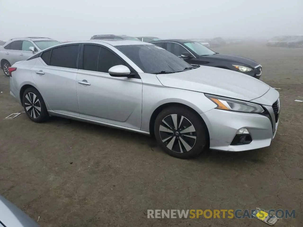 4 Photograph of a damaged car 1N4BL4DV4KC164629 NISSAN ALTIMA 2019