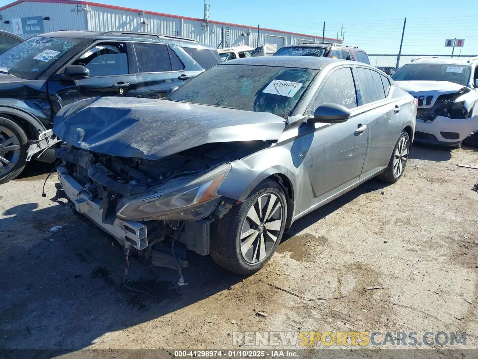 2 Photograph of a damaged car 1N4BL4DV5KC134538 NISSAN ALTIMA 2019
