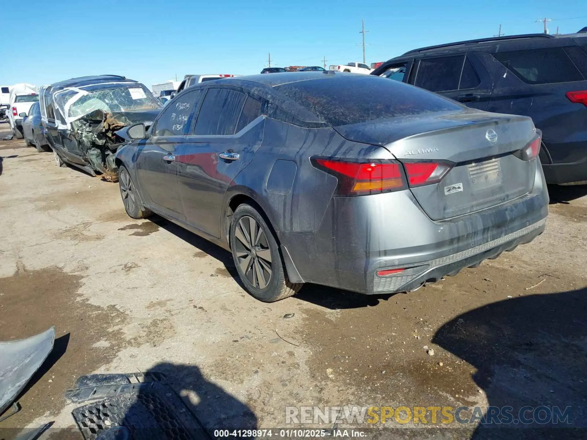 3 Photograph of a damaged car 1N4BL4DV5KC134538 NISSAN ALTIMA 2019