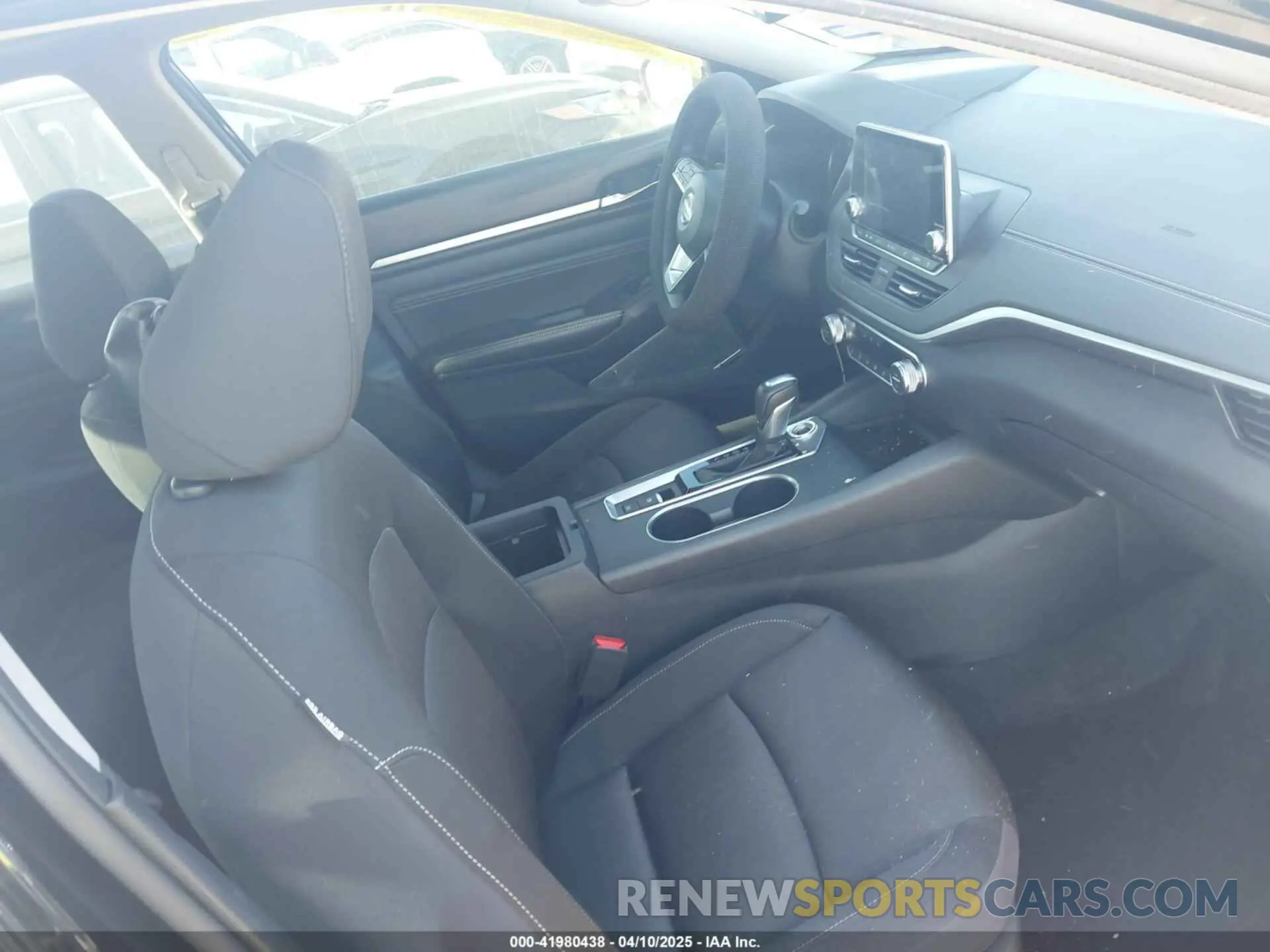 5 Photograph of a damaged car 1N4BL4DV5KC148231 NISSAN ALTIMA 2019