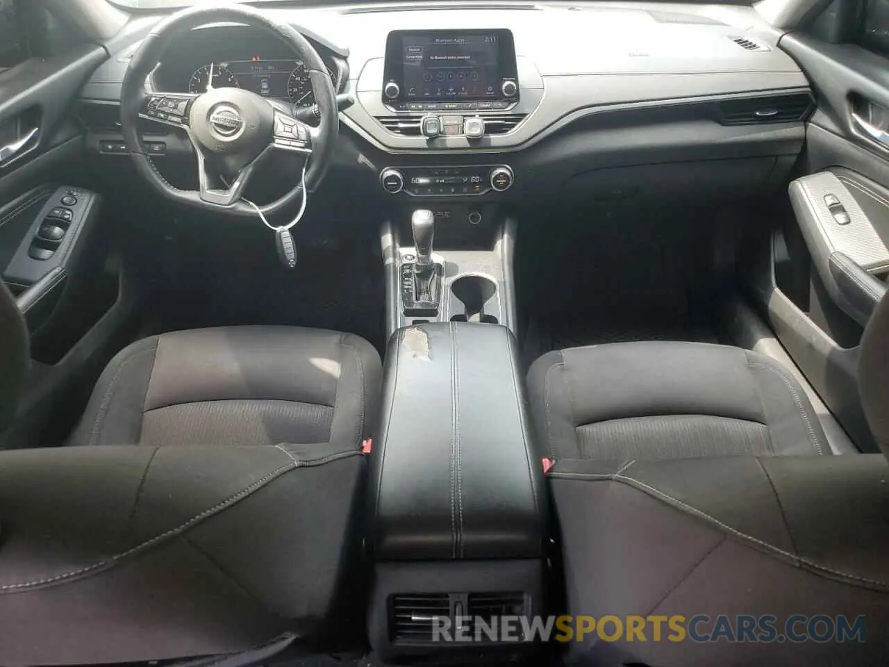 8 Photograph of a damaged car 1N4BL4DV6KC104948 NISSAN ALTIMA 2019
