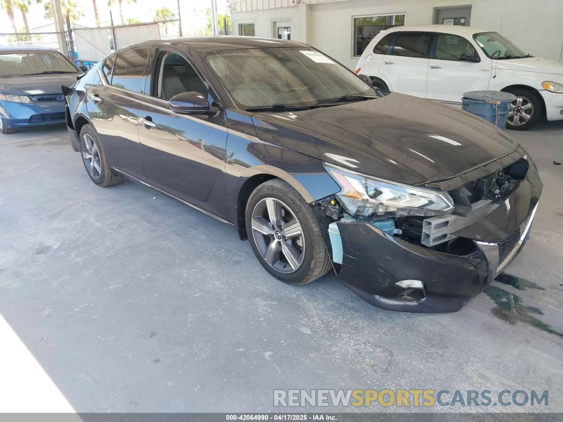 1 Фотография поврежденного автомобиля 1N4BL4DV6KC117294 NISSAN ALTIMA 2019