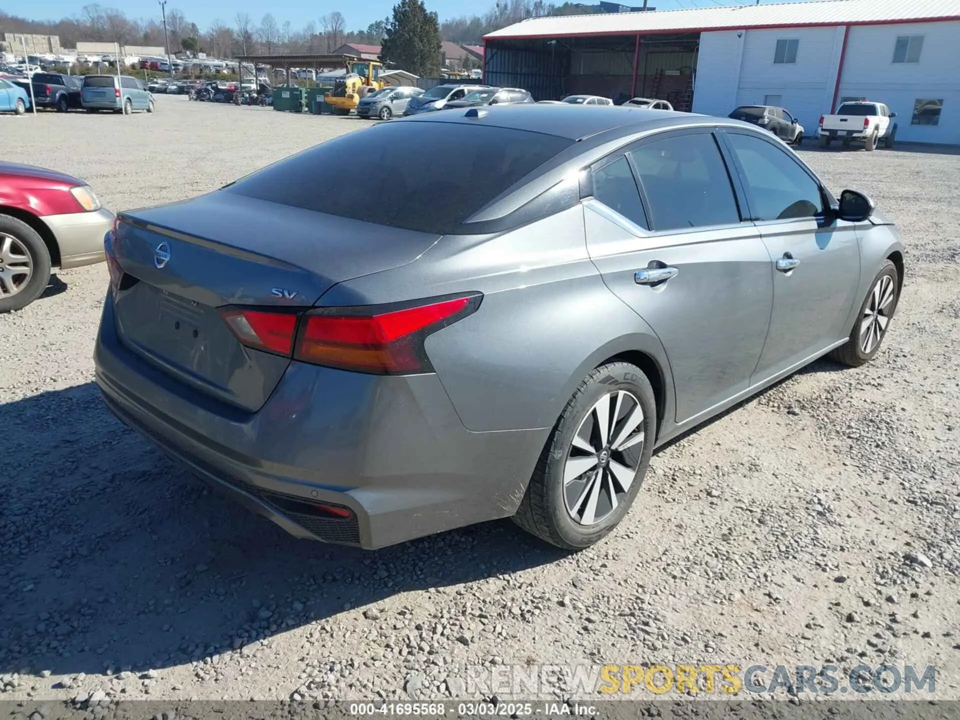 4 Photograph of a damaged car 1N4BL4DV7KC121581 NISSAN ALTIMA 2019