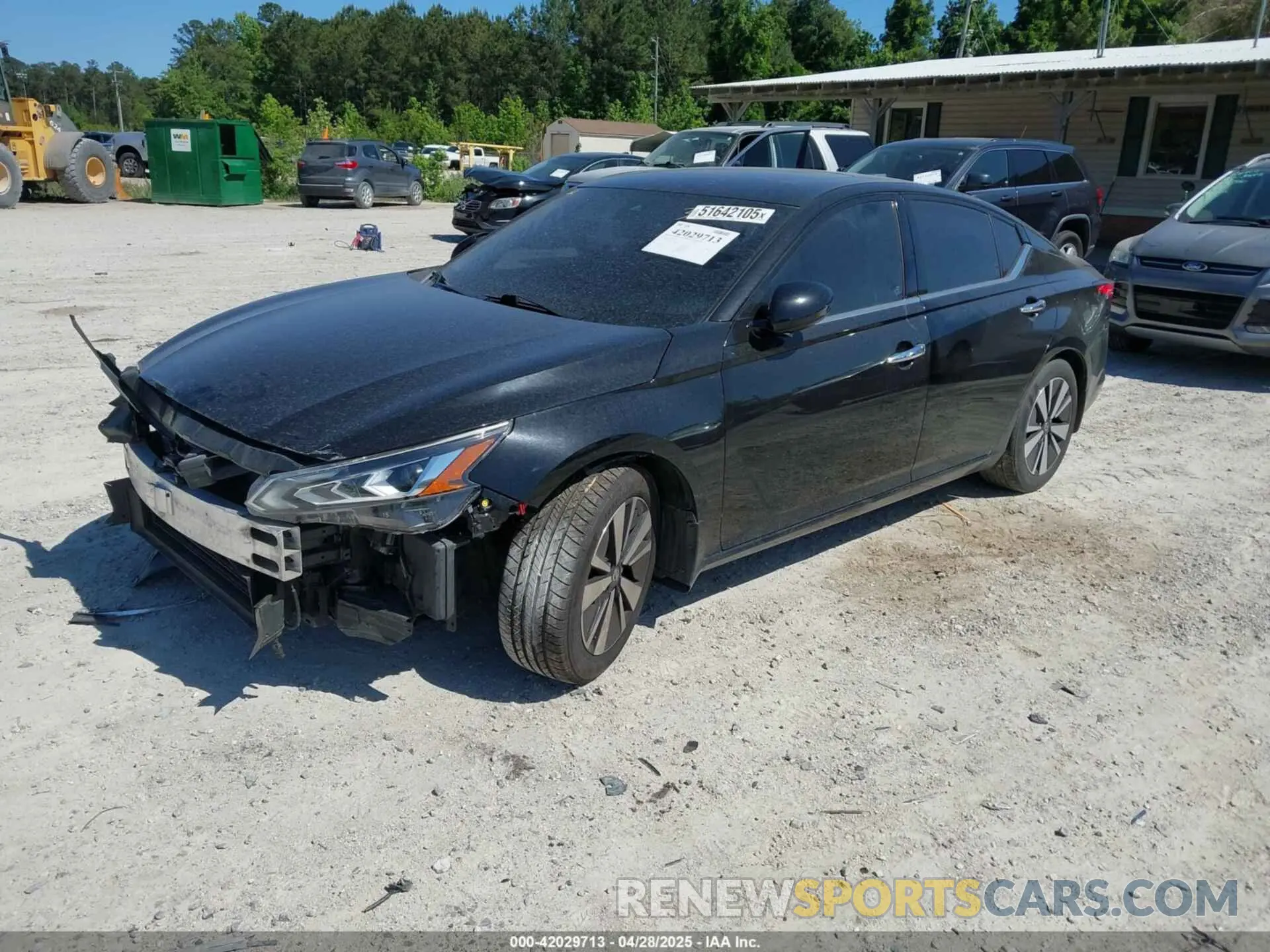 2 Photograph of a damaged car 1N4BL4DV7KC138834 NISSAN ALTIMA 2019