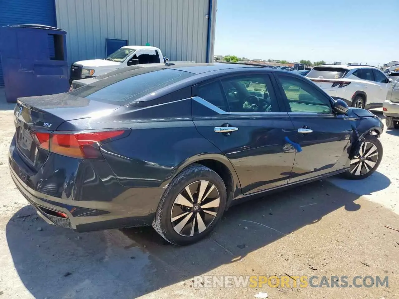 3 Photograph of a damaged car 1N4BL4DV8KC110749 NISSAN ALTIMA 2019