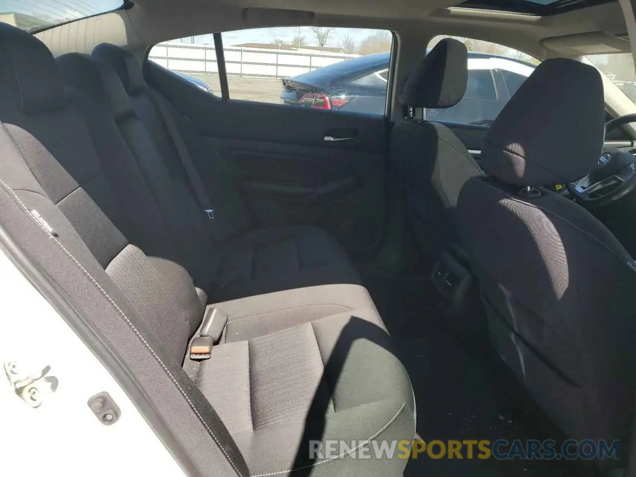 10 Фотография поврежденного автомобиля 1N4BL4DV8KC120519 NISSAN ALTIMA 2019