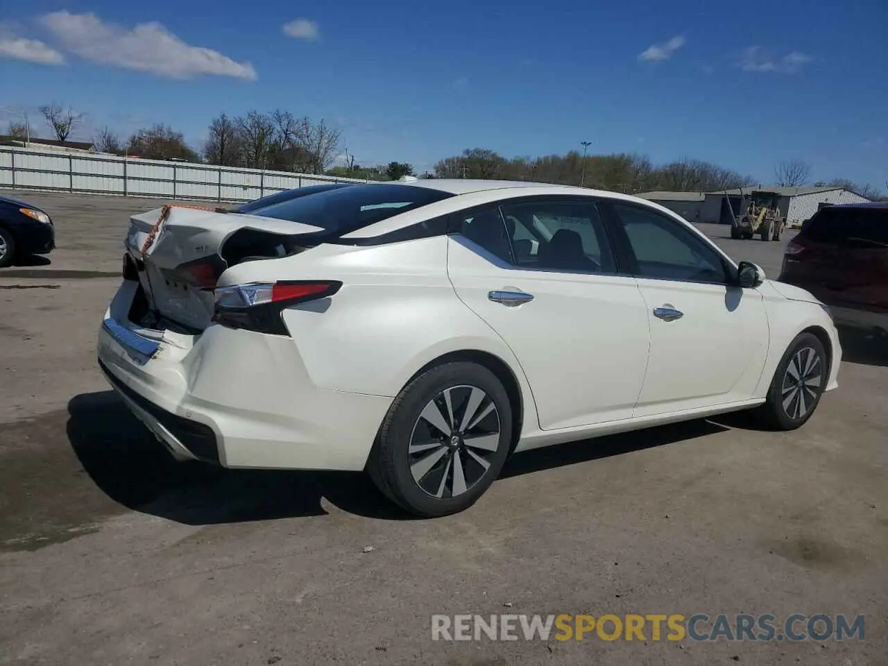 3 Фотография поврежденного автомобиля 1N4BL4DV8KC120519 NISSAN ALTIMA 2019