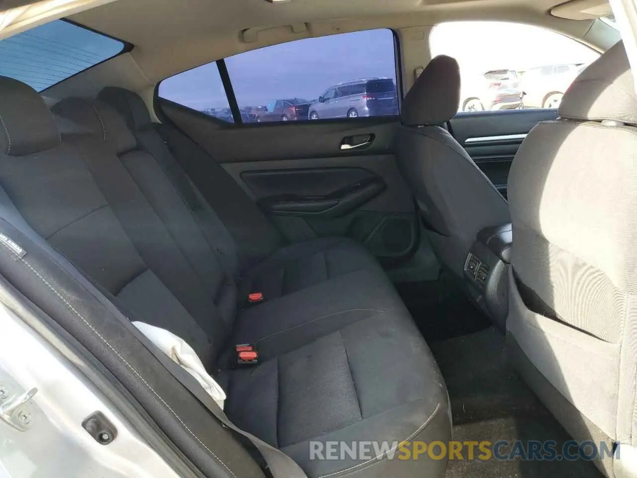 10 Фотография поврежденного автомобиля 1N4BL4DVXKC125902 NISSAN ALTIMA 2019