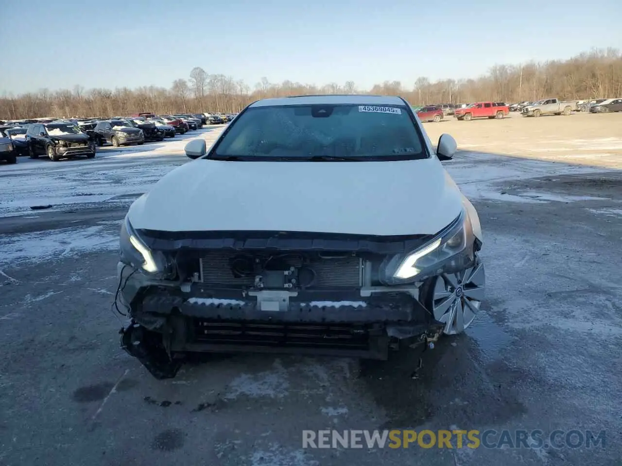 5 Photograph of a damaged car 1N4BL4DW1KC193420 NISSAN ALTIMA 2019