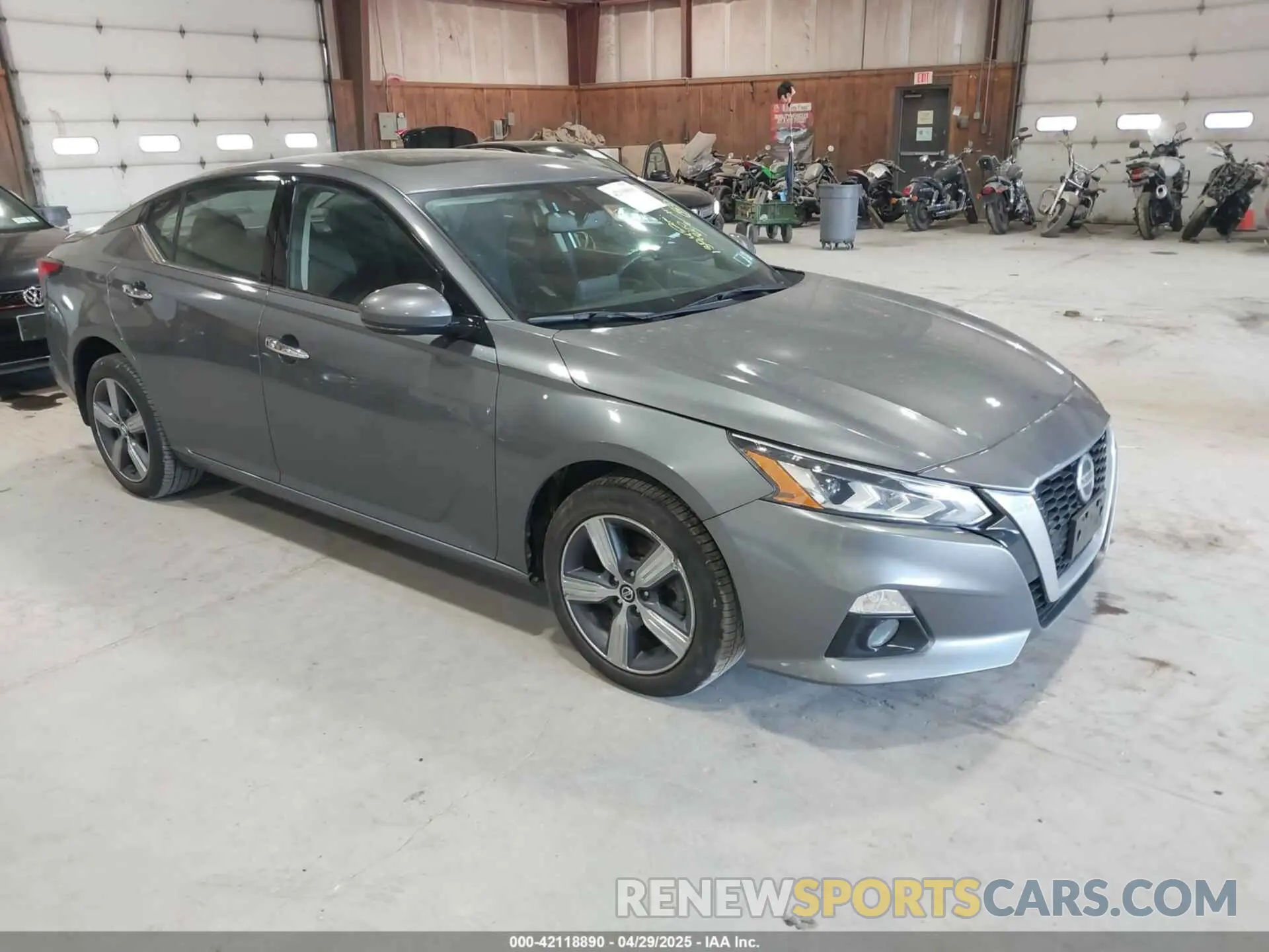 1 Фотография поврежденного автомобиля 1N4BL4DW5KN302899 NISSAN ALTIMA 2019