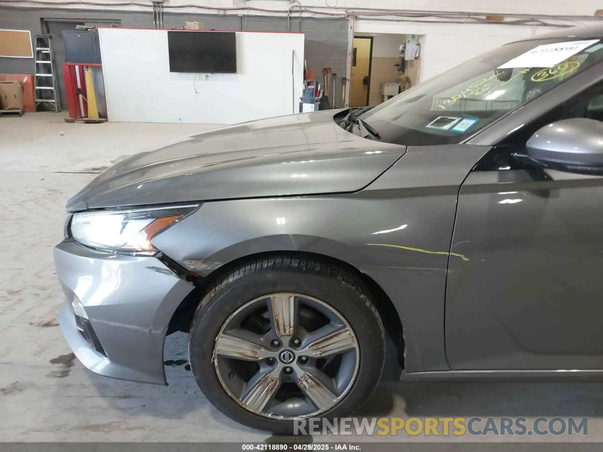 17 Фотография поврежденного автомобиля 1N4BL4DW5KN302899 NISSAN ALTIMA 2019