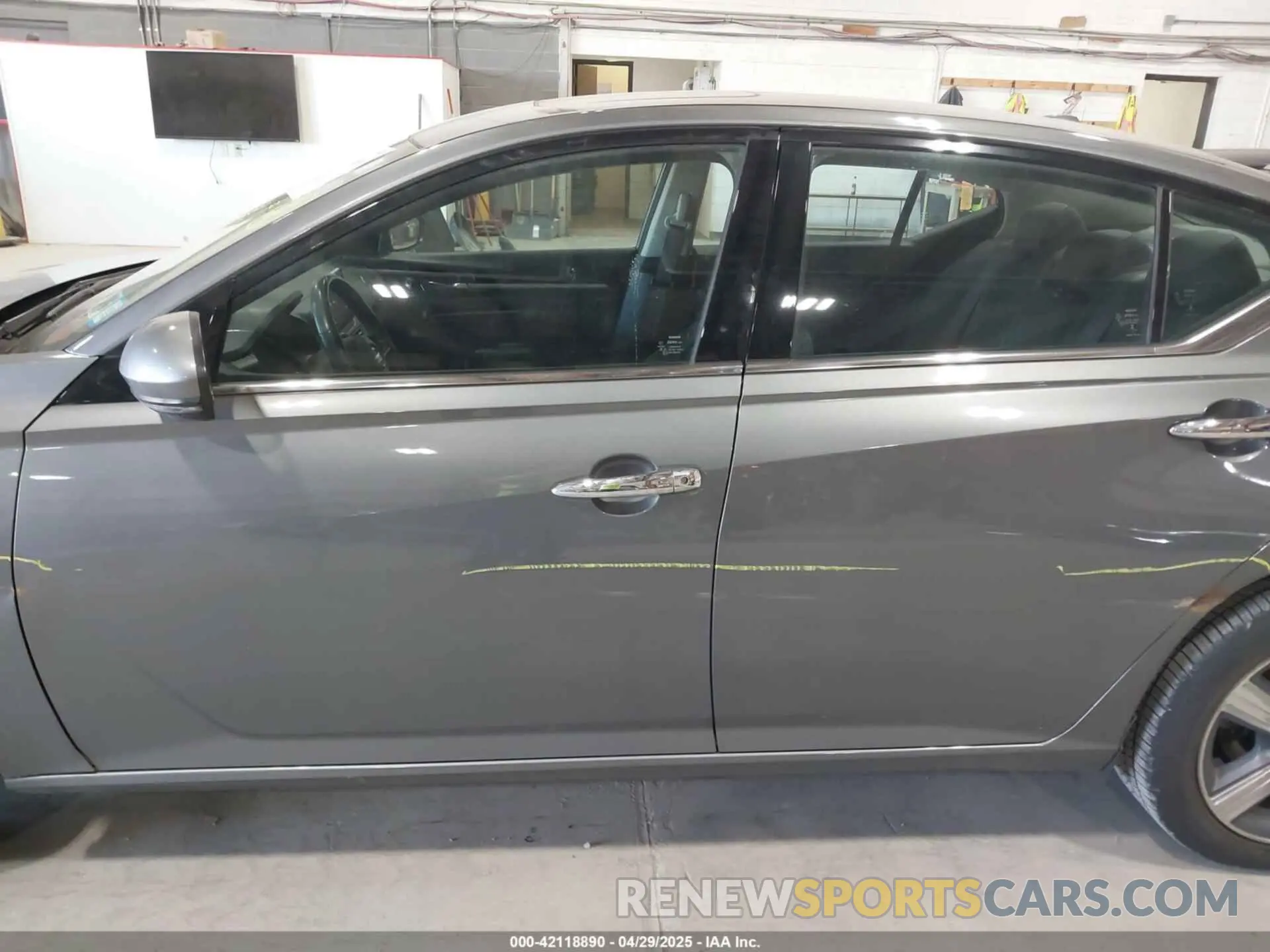 18 Фотография поврежденного автомобиля 1N4BL4DW5KN302899 NISSAN ALTIMA 2019