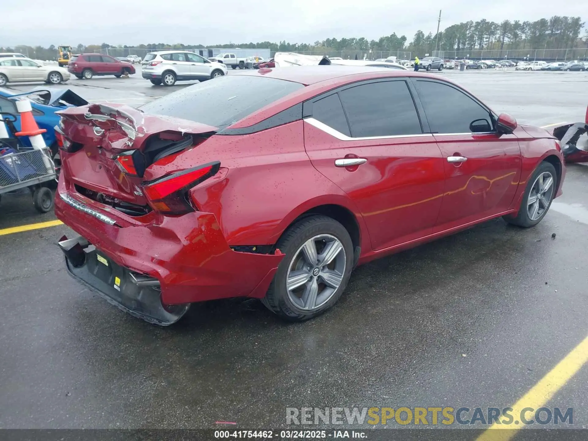 4 Photograph of a damaged car 1N4BL4DW9KN309595 NISSAN ALTIMA 2019