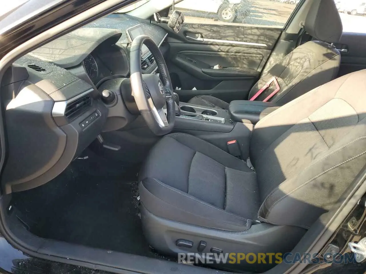 7 Photograph of a damaged car 1N4BL4DW9KN310035 NISSAN ALTIMA 2019