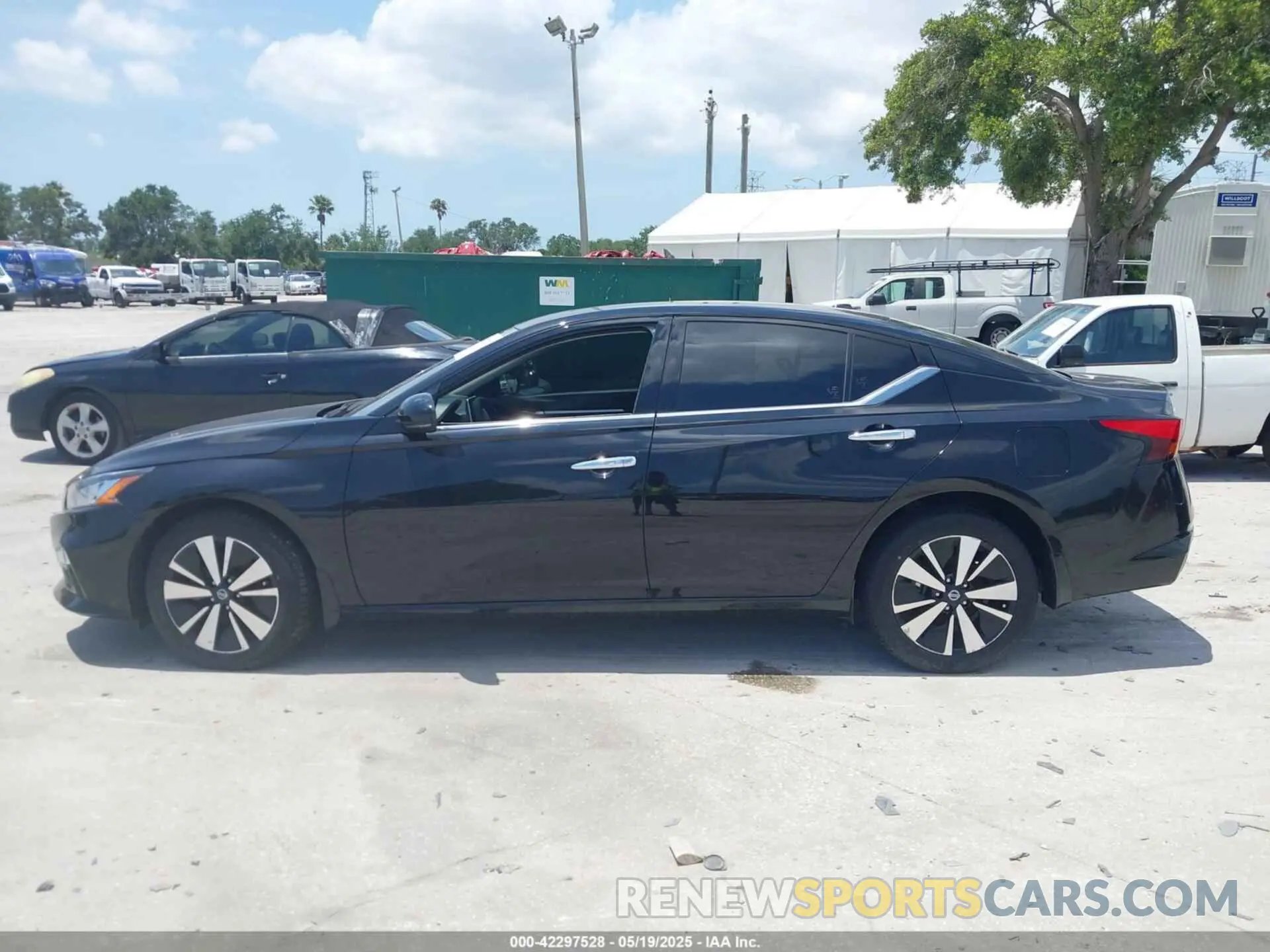 14 Photograph of a damaged car 1N4BL4DWXKC194615 NISSAN ALTIMA 2019