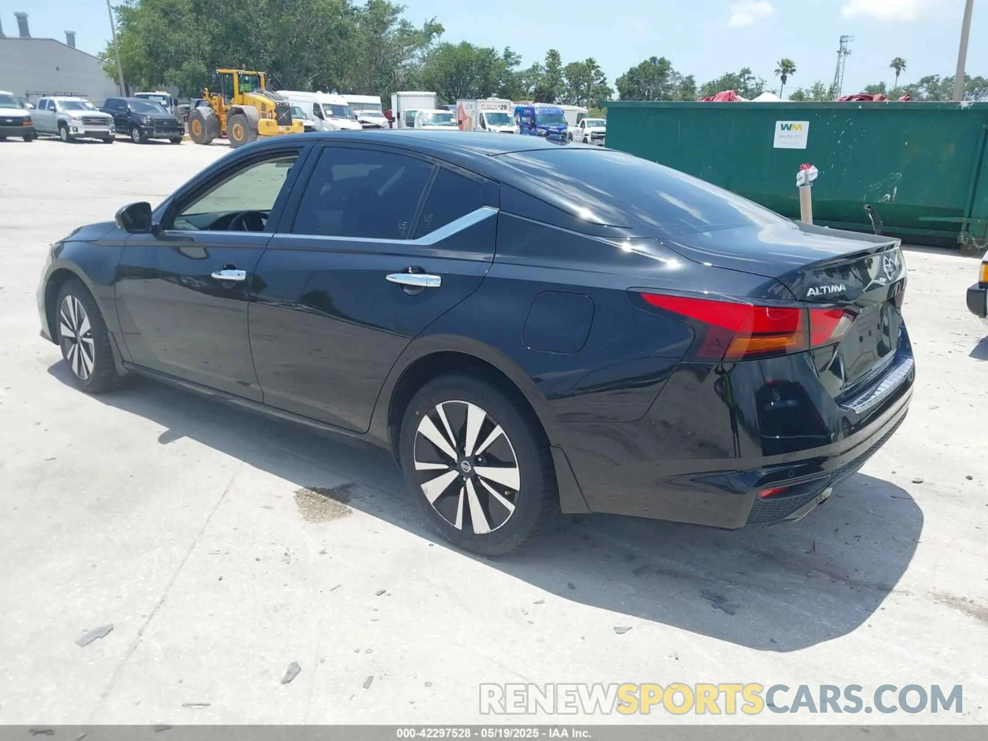 3 Photograph of a damaged car 1N4BL4DWXKC194615 NISSAN ALTIMA 2019