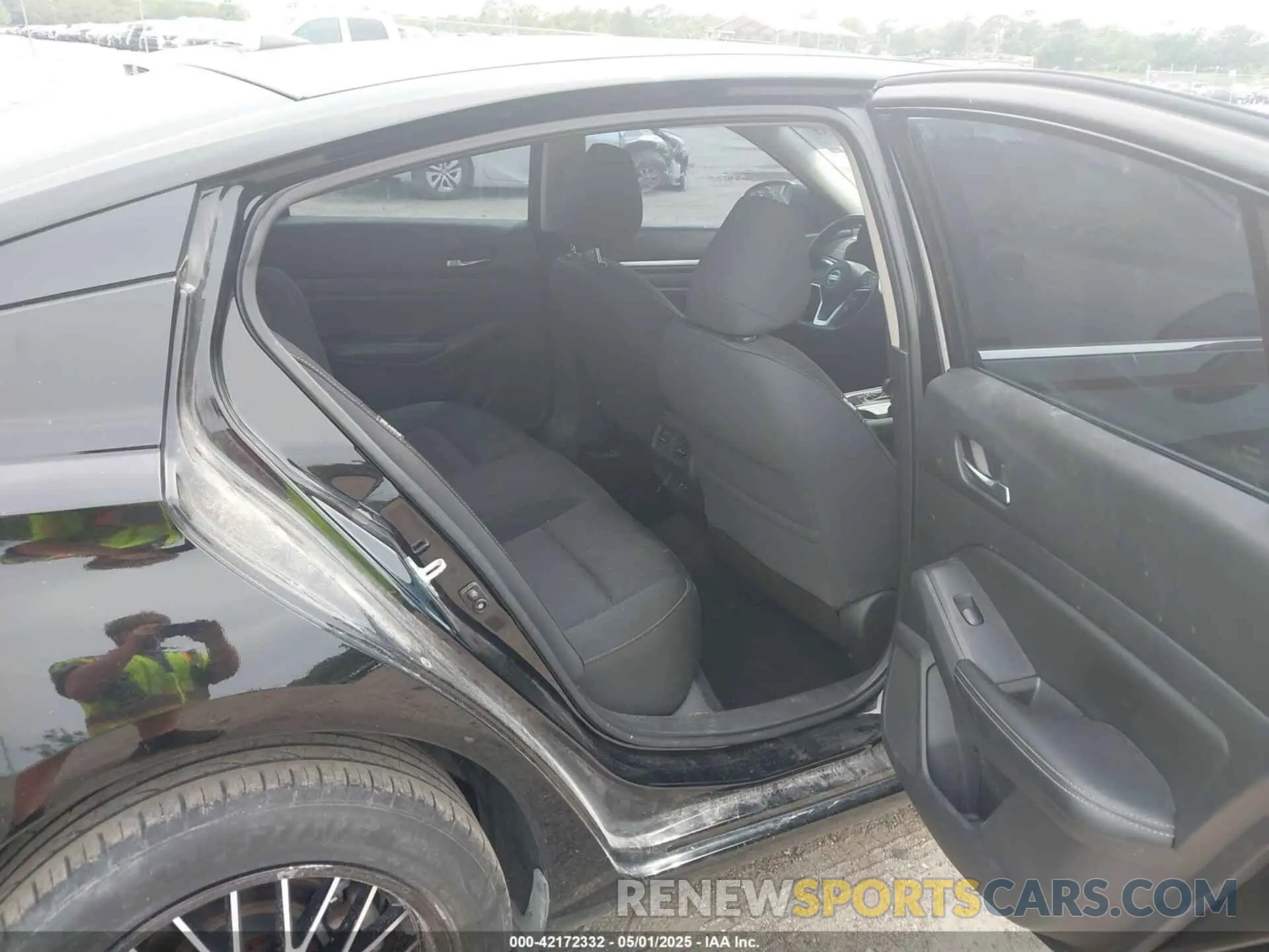 8 Photograph of a damaged car 1N4BL4DWXKC211154 NISSAN ALTIMA 2019