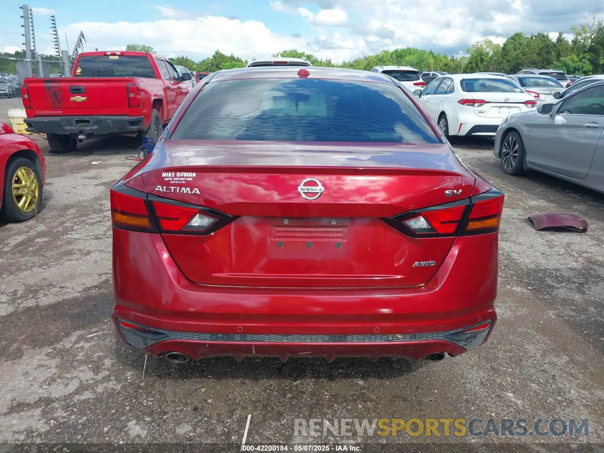 16 Photograph of a damaged car 1N4BL4DWXKN301523 NISSAN ALTIMA 2019