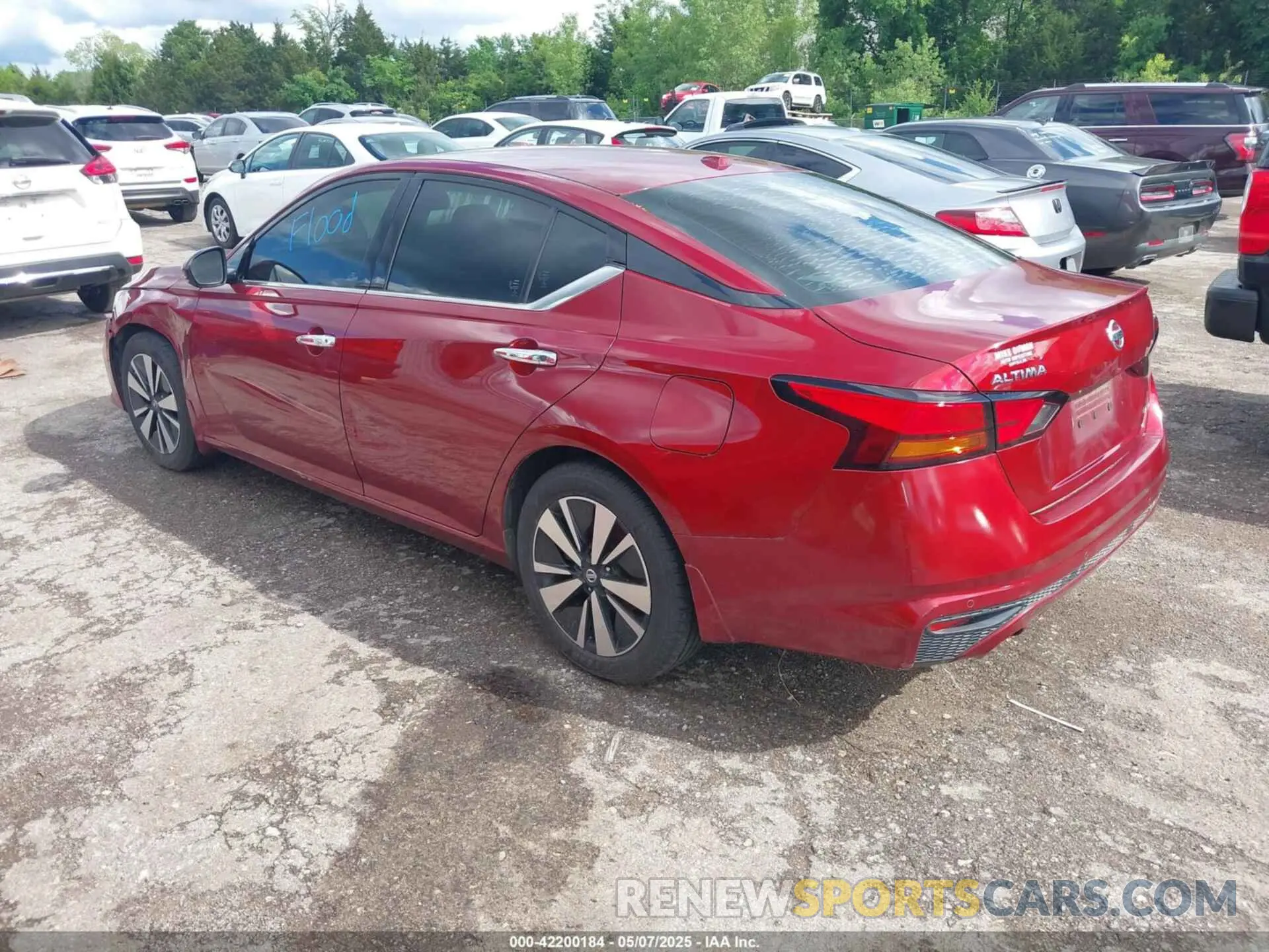 3 Photograph of a damaged car 1N4BL4DWXKN301523 NISSAN ALTIMA 2019