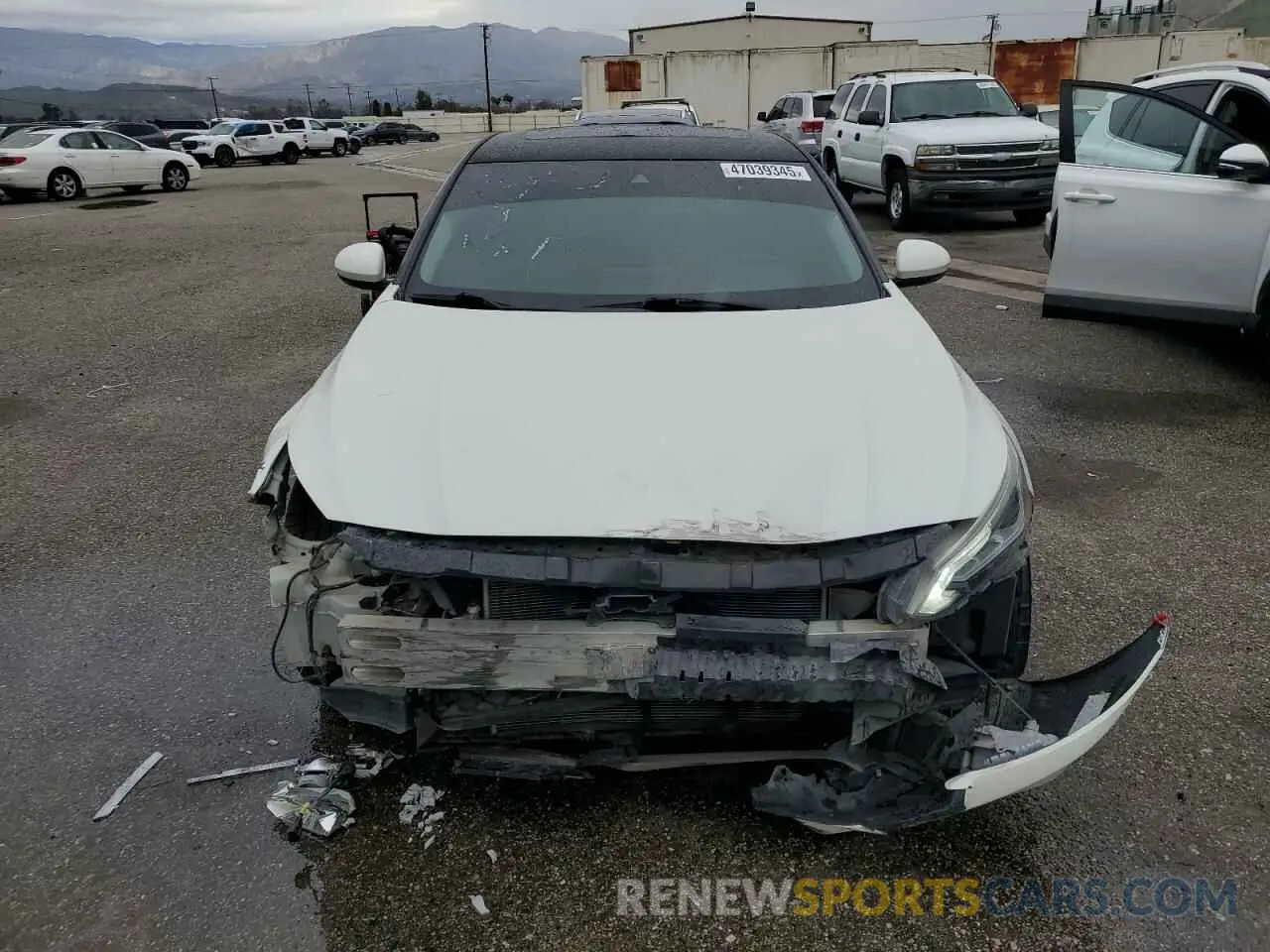 5 Photograph of a damaged car 1N4BL4EV0KC242855 NISSAN ALTIMA 2019