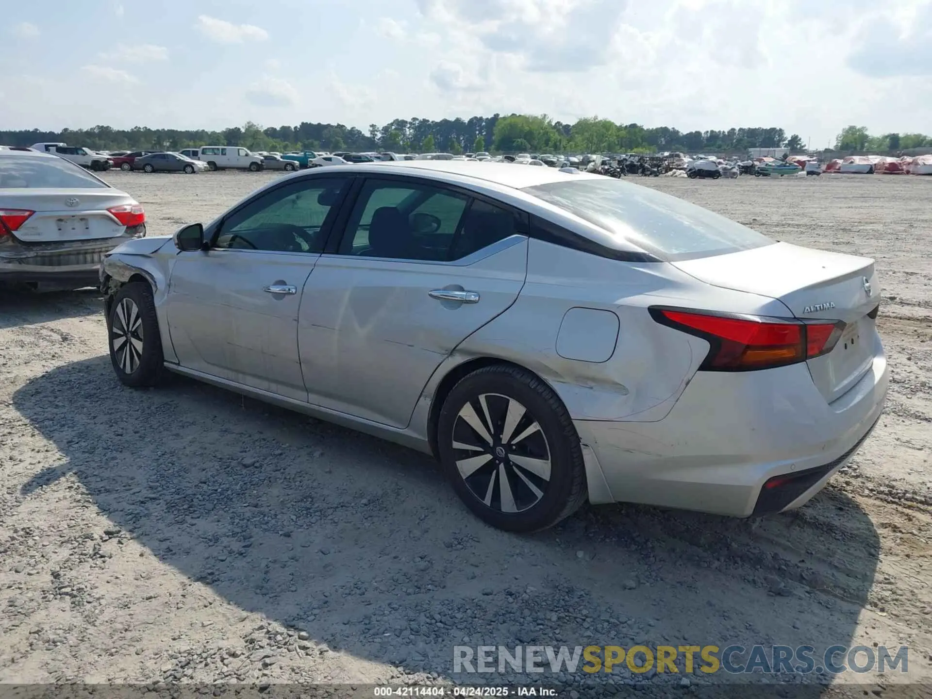 3 Фотография поврежденного автомобиля 1N4BL4EV1KC125818 NISSAN ALTIMA 2019