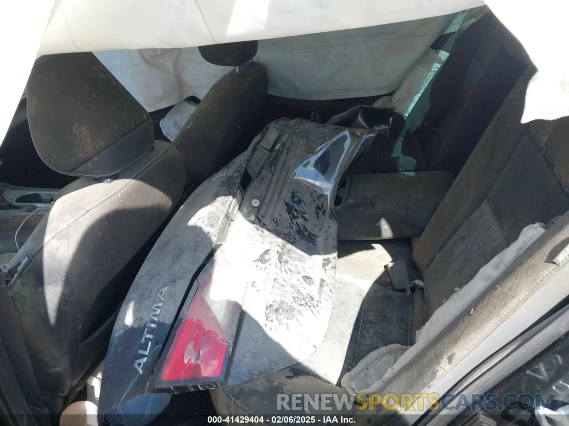 8 Photograph of a damaged car 1N4BL4EV1KC181239 NISSAN ALTIMA 2019
