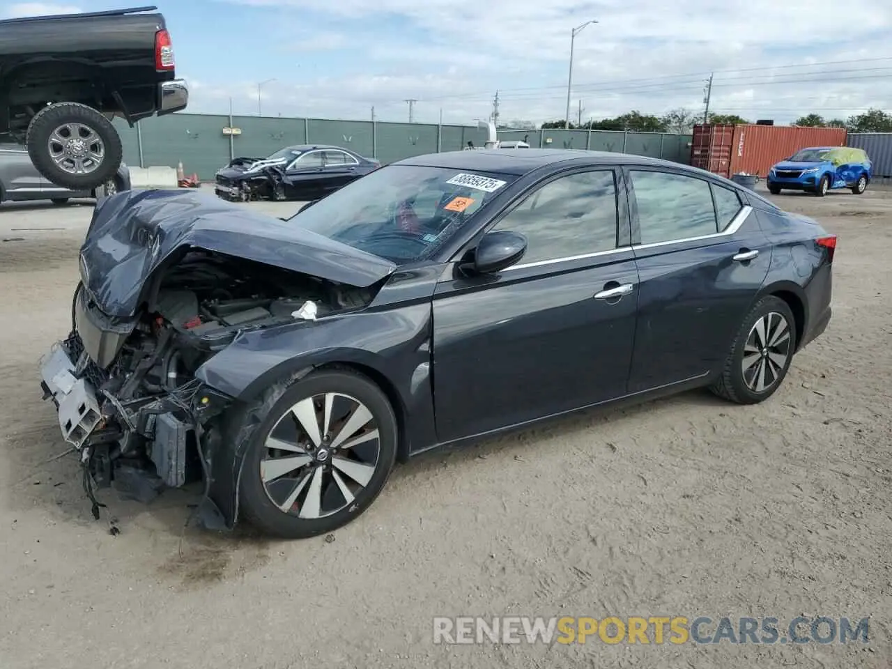 1 Photograph of a damaged car 1N4BL4EV1KC225255 NISSAN ALTIMA 2019