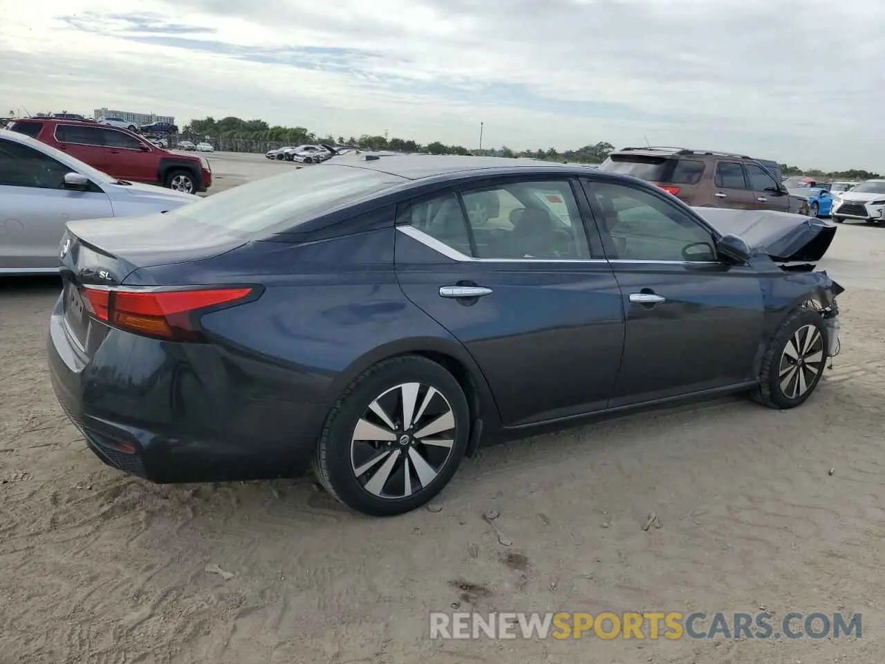 3 Photograph of a damaged car 1N4BL4EV1KC225255 NISSAN ALTIMA 2019