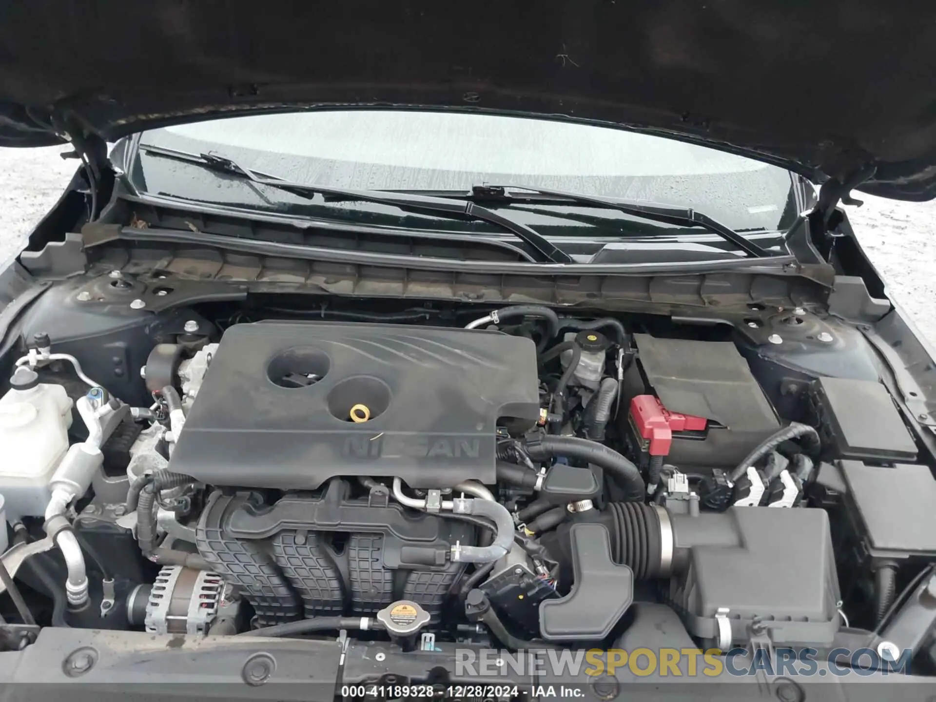 10 Photograph of a damaged car 1N4BL4EV2KC170086 NISSAN ALTIMA 2019