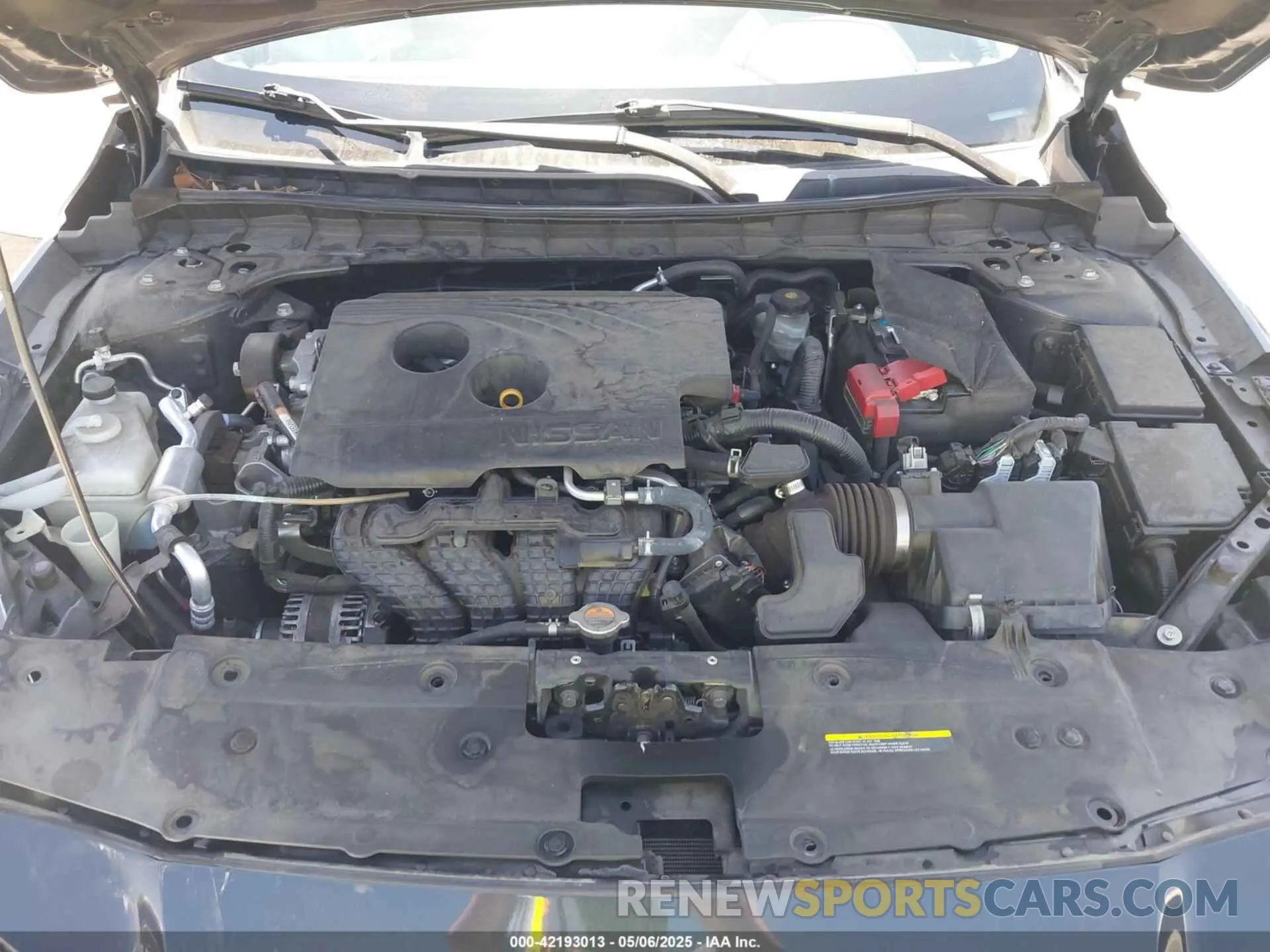 10 Photograph of a damaged car 1N4BL4EV3KC129191 NISSAN ALTIMA 2019