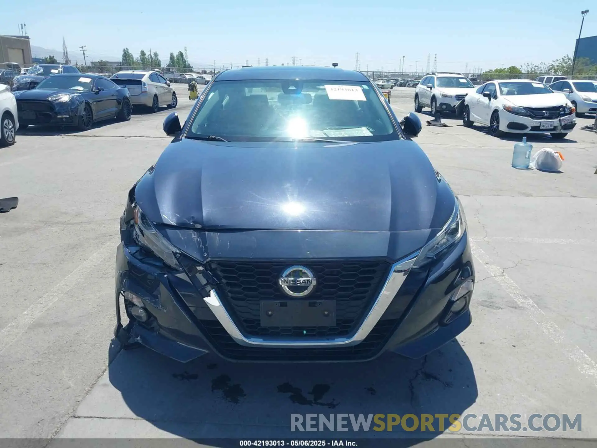 12 Photograph of a damaged car 1N4BL4EV3KC129191 NISSAN ALTIMA 2019