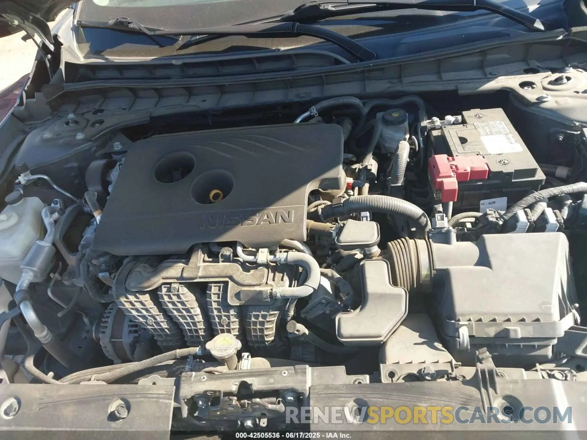 10 Photograph of a damaged car 1N4BL4EV3KC173563 NISSAN ALTIMA 2019