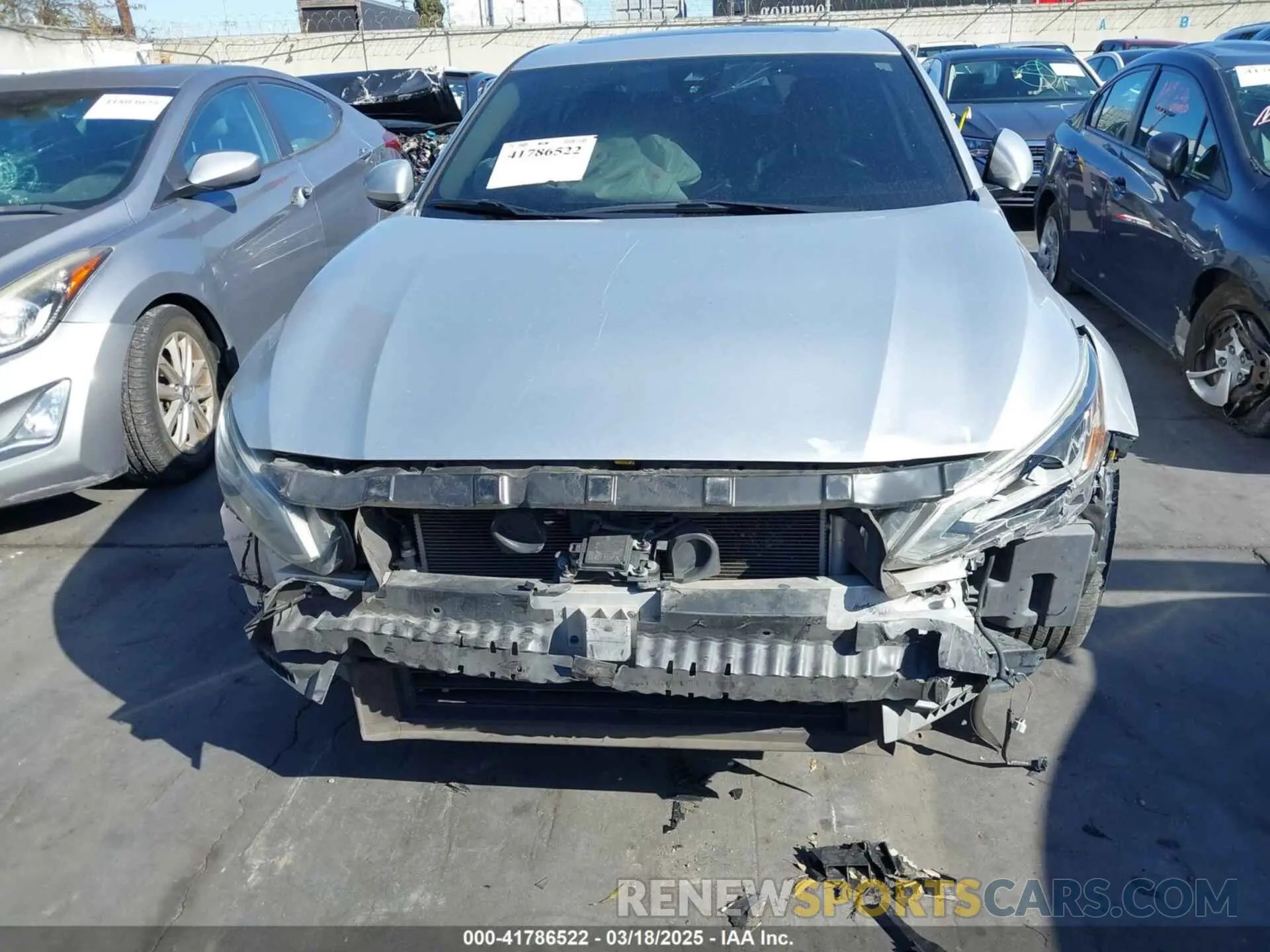 11 Photograph of a damaged car 1N4BL4EV3KC230490 NISSAN ALTIMA 2019