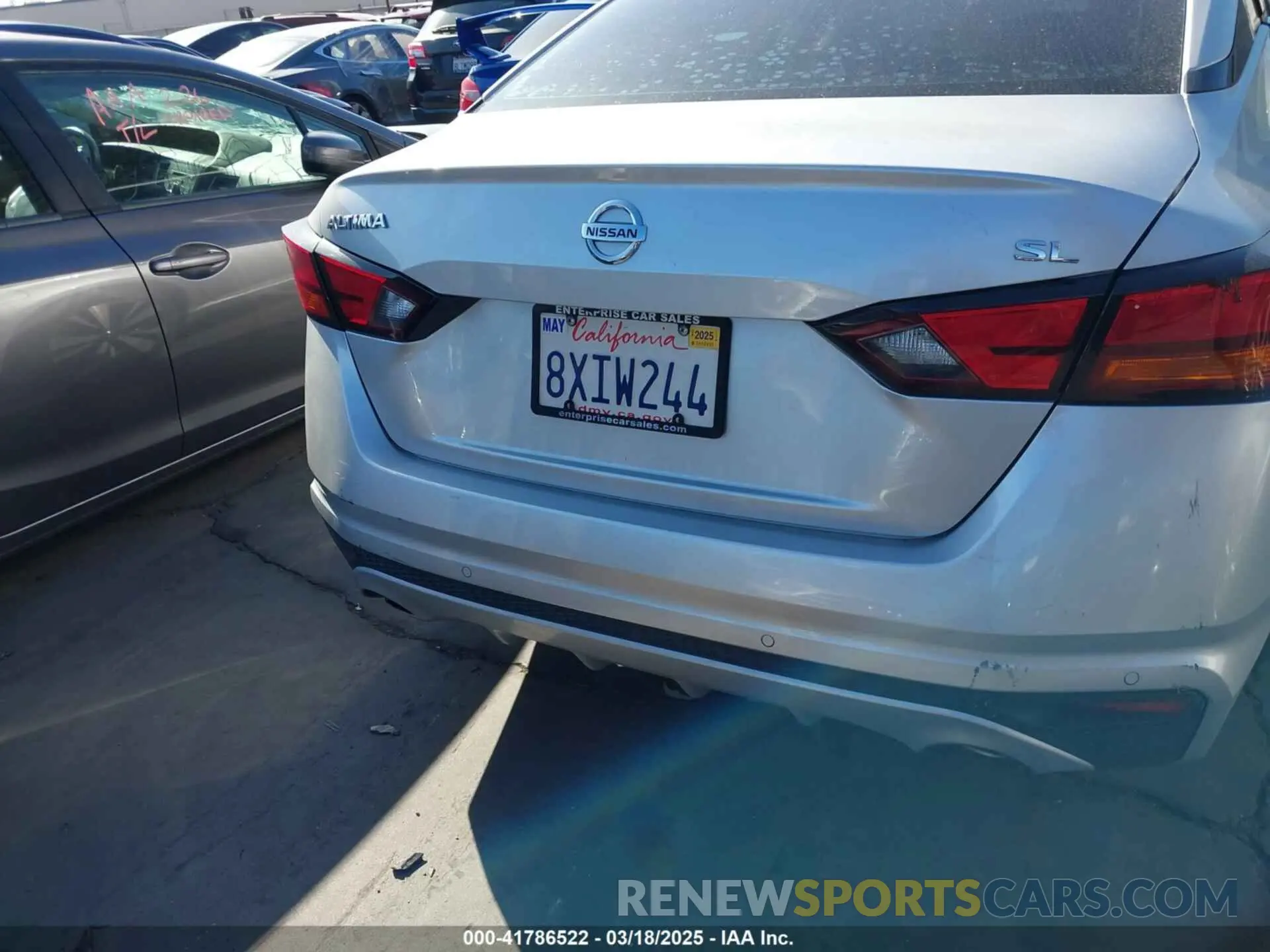 15 Photograph of a damaged car 1N4BL4EV3KC230490 NISSAN ALTIMA 2019
