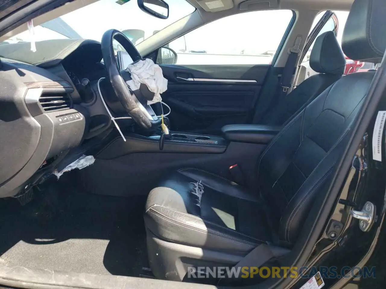 7 Photograph of a damaged car 1N4BL4EV4KC124064 NISSAN ALTIMA 2019