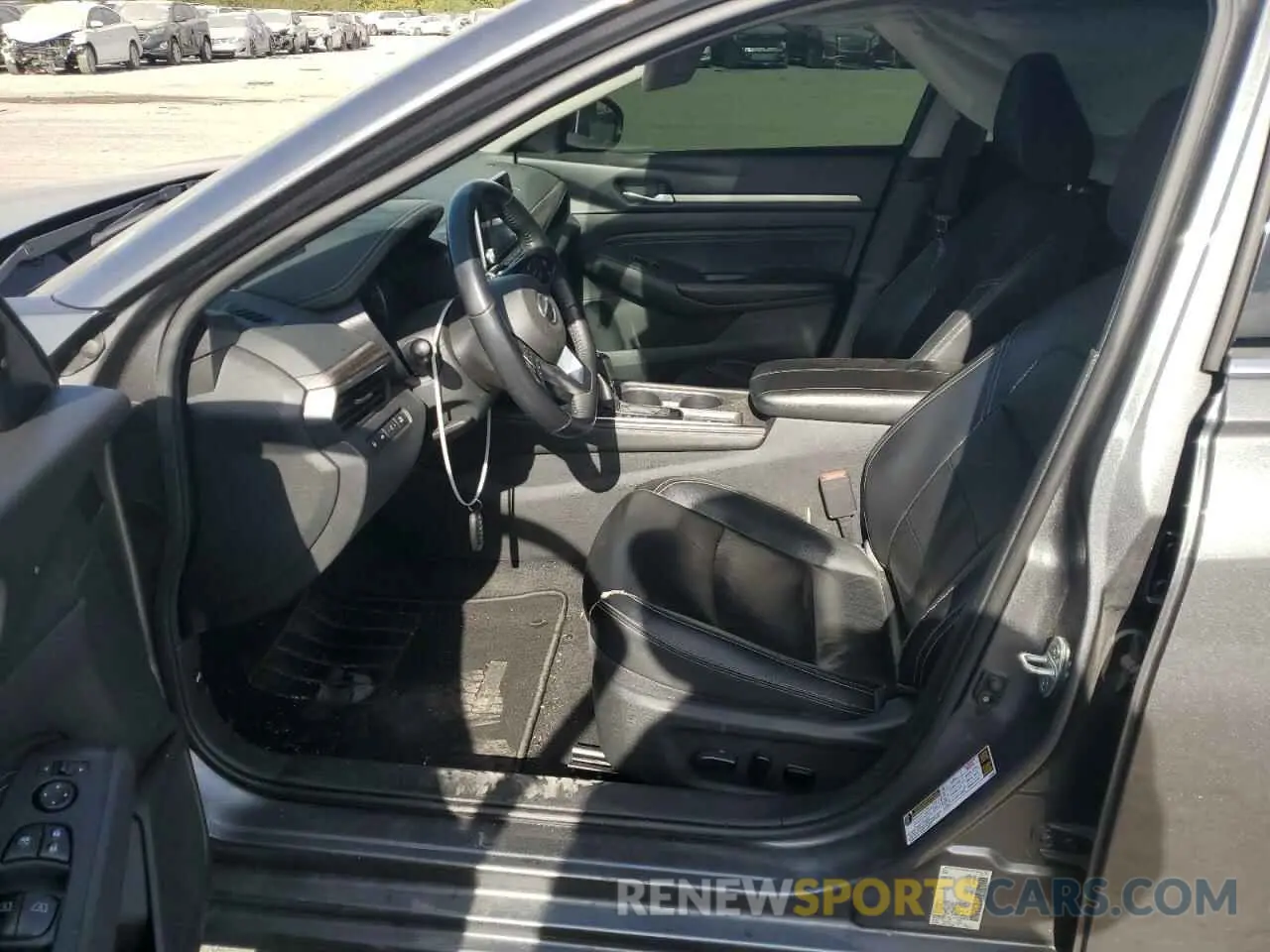 7 Photograph of a damaged car 1N4BL4EV4KC245600 NISSAN ALTIMA 2019