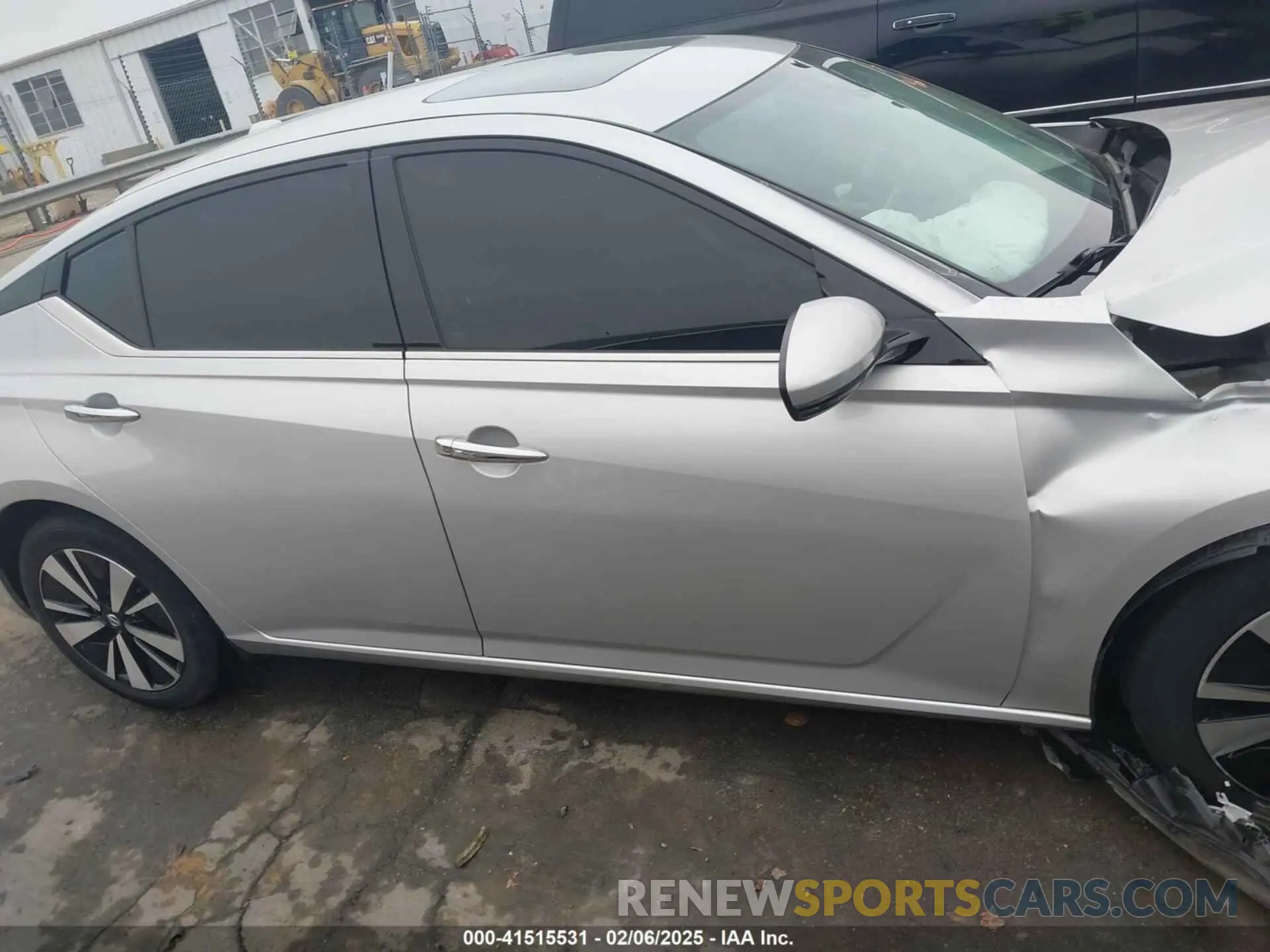 12 Photograph of a damaged car 1N4BL4EV5KC156392 NISSAN ALTIMA 2019