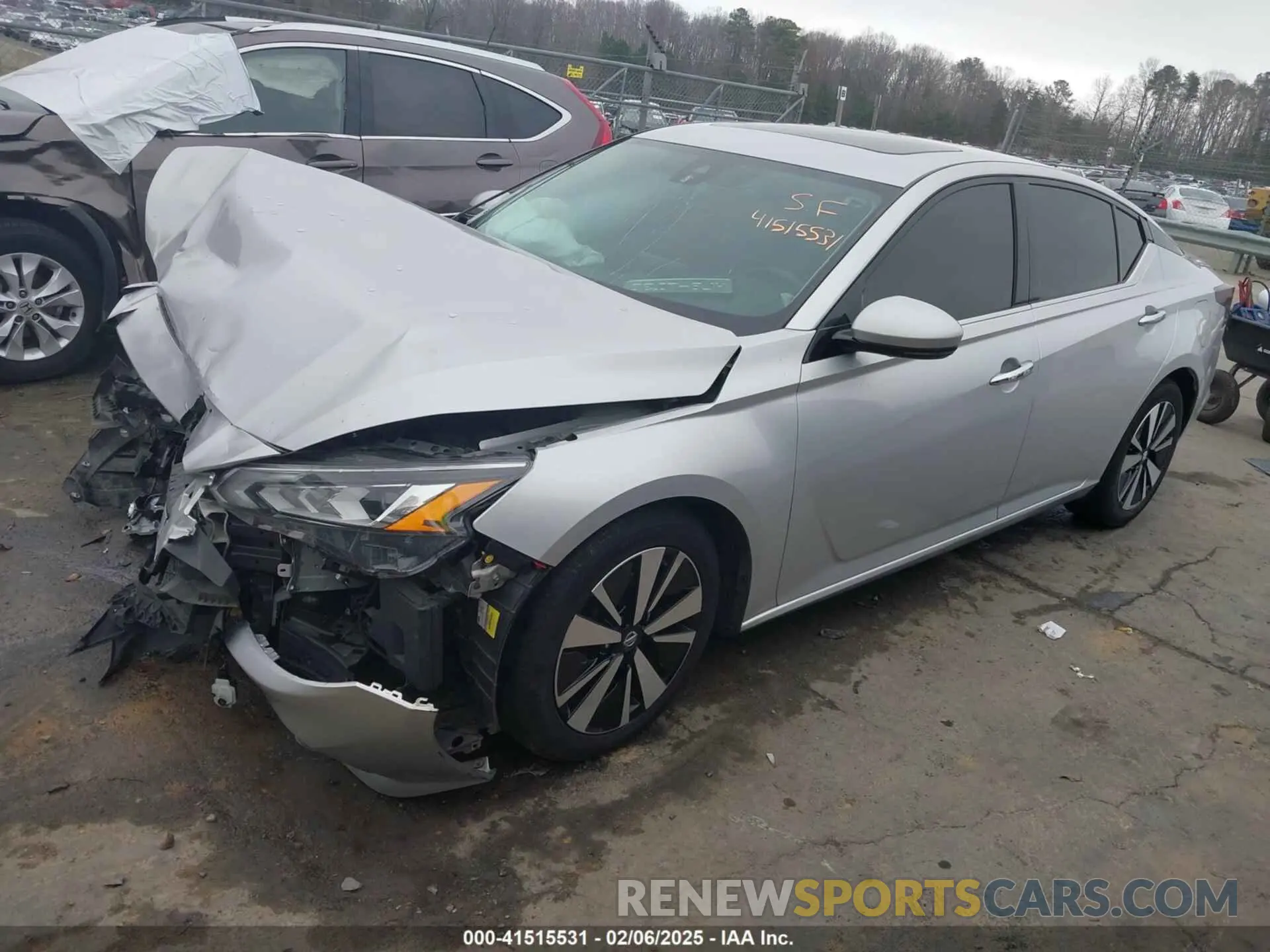 2 Photograph of a damaged car 1N4BL4EV5KC156392 NISSAN ALTIMA 2019