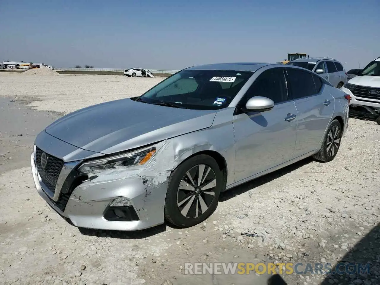 1 Photograph of a damaged car 1N4BL4EV6KC175338 NISSAN ALTIMA 2019