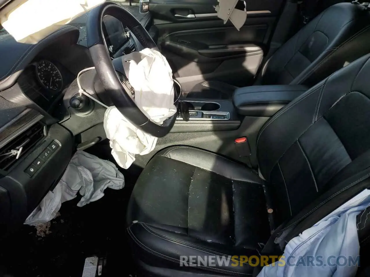 7 Photograph of a damaged car 1N4BL4EV6KC258252 NISSAN ALTIMA 2019
