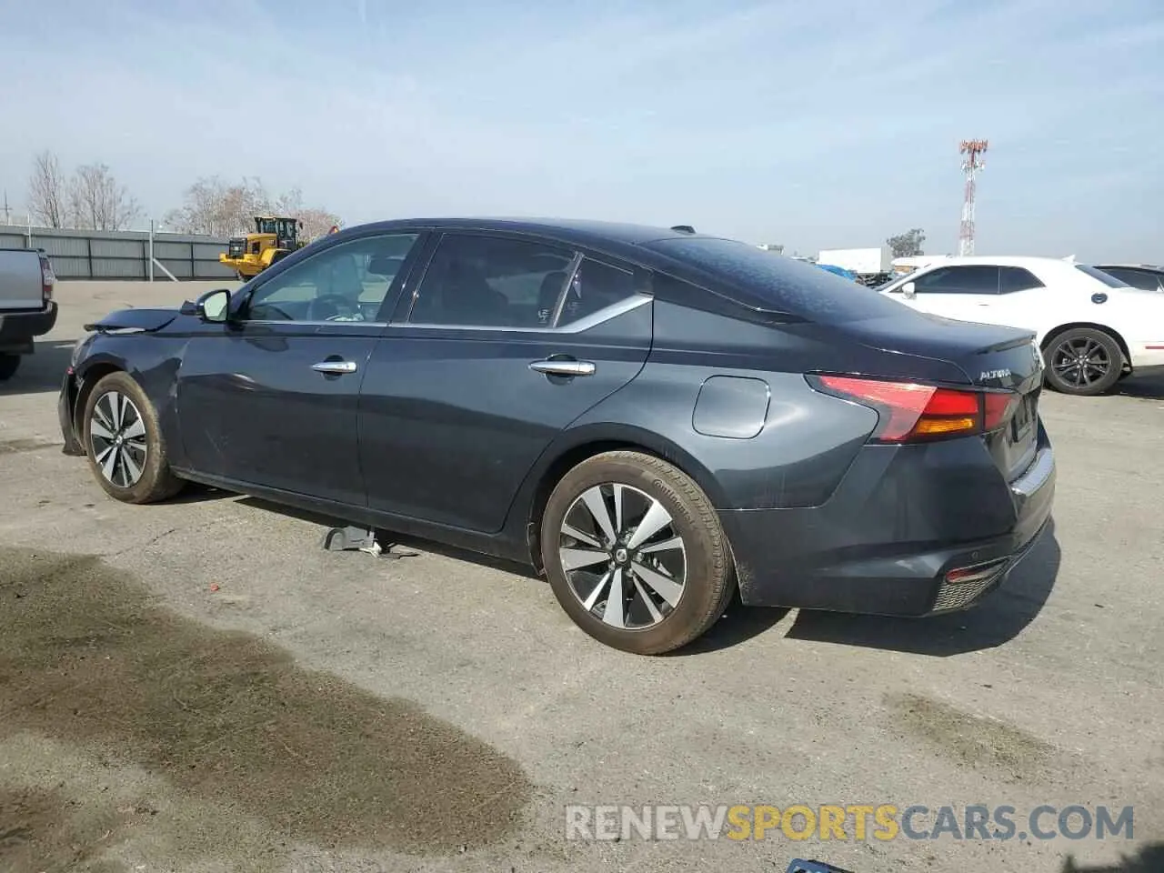 2 Photograph of a damaged car 1N4BL4EV7KC130571 NISSAN ALTIMA 2019