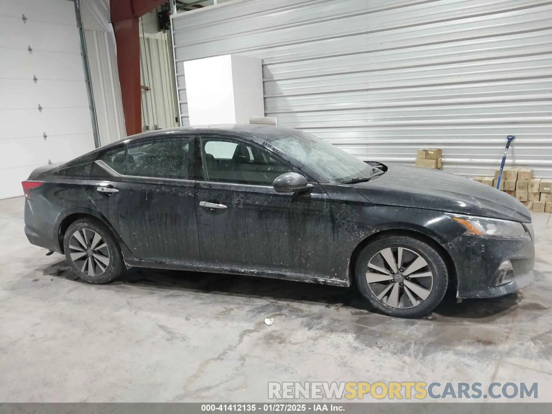 13 Photograph of a damaged car 1N4BL4EV7KC160184 NISSAN ALTIMA 2019