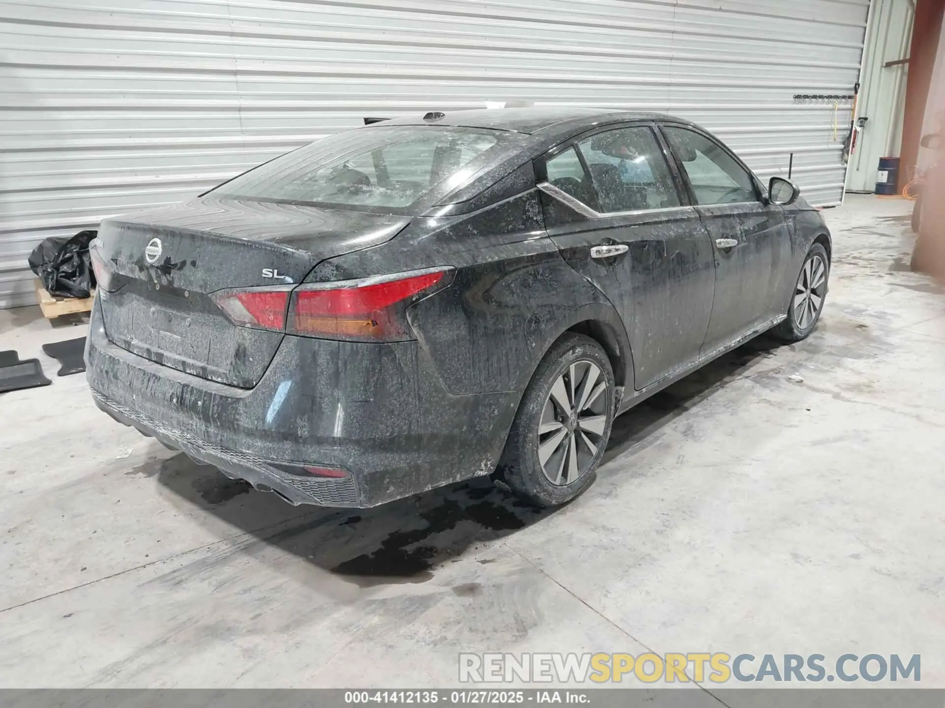 4 Photograph of a damaged car 1N4BL4EV7KC160184 NISSAN ALTIMA 2019