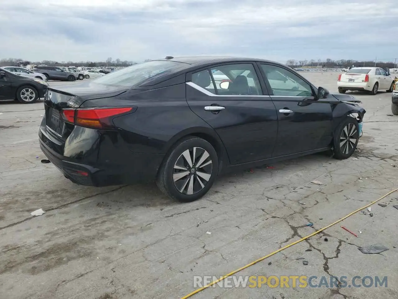3 Photograph of a damaged car 1N4BL4EV7KC183545 NISSAN ALTIMA 2019