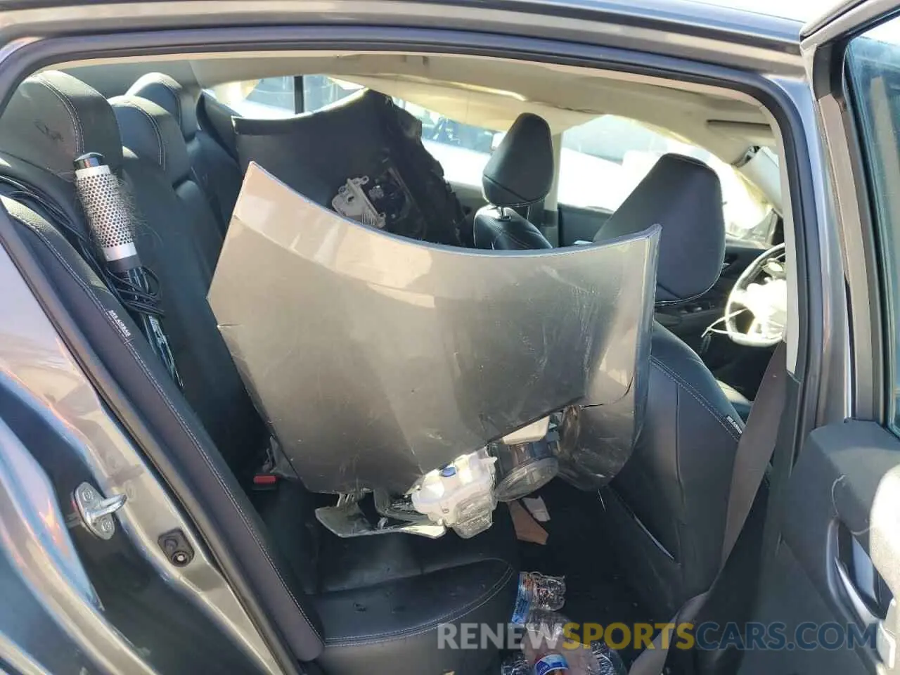 10 Photograph of a damaged car 1N4BL4EV7KC222134 NISSAN ALTIMA 2019