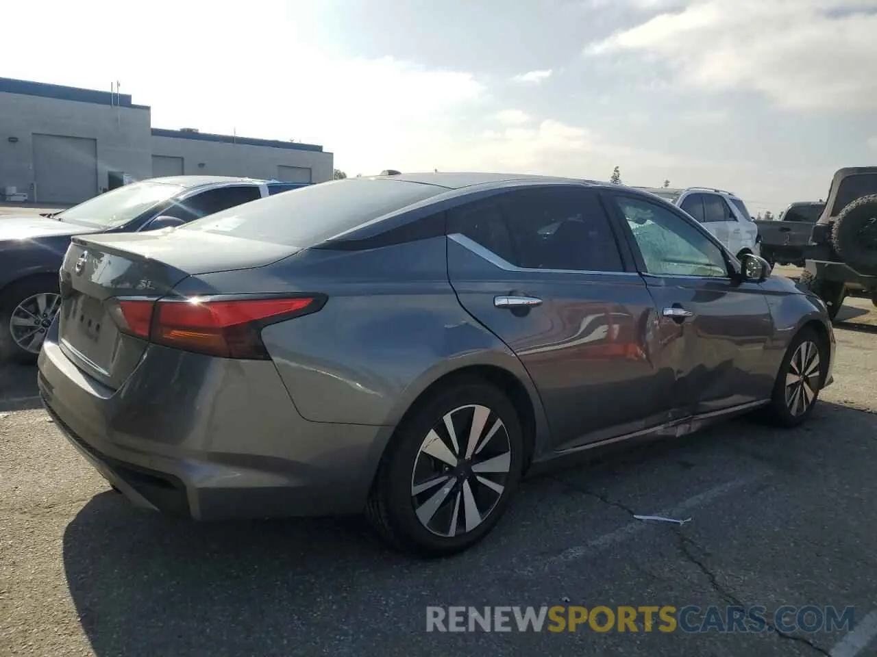 3 Photograph of a damaged car 1N4BL4EV8KC159111 NISSAN ALTIMA 2019