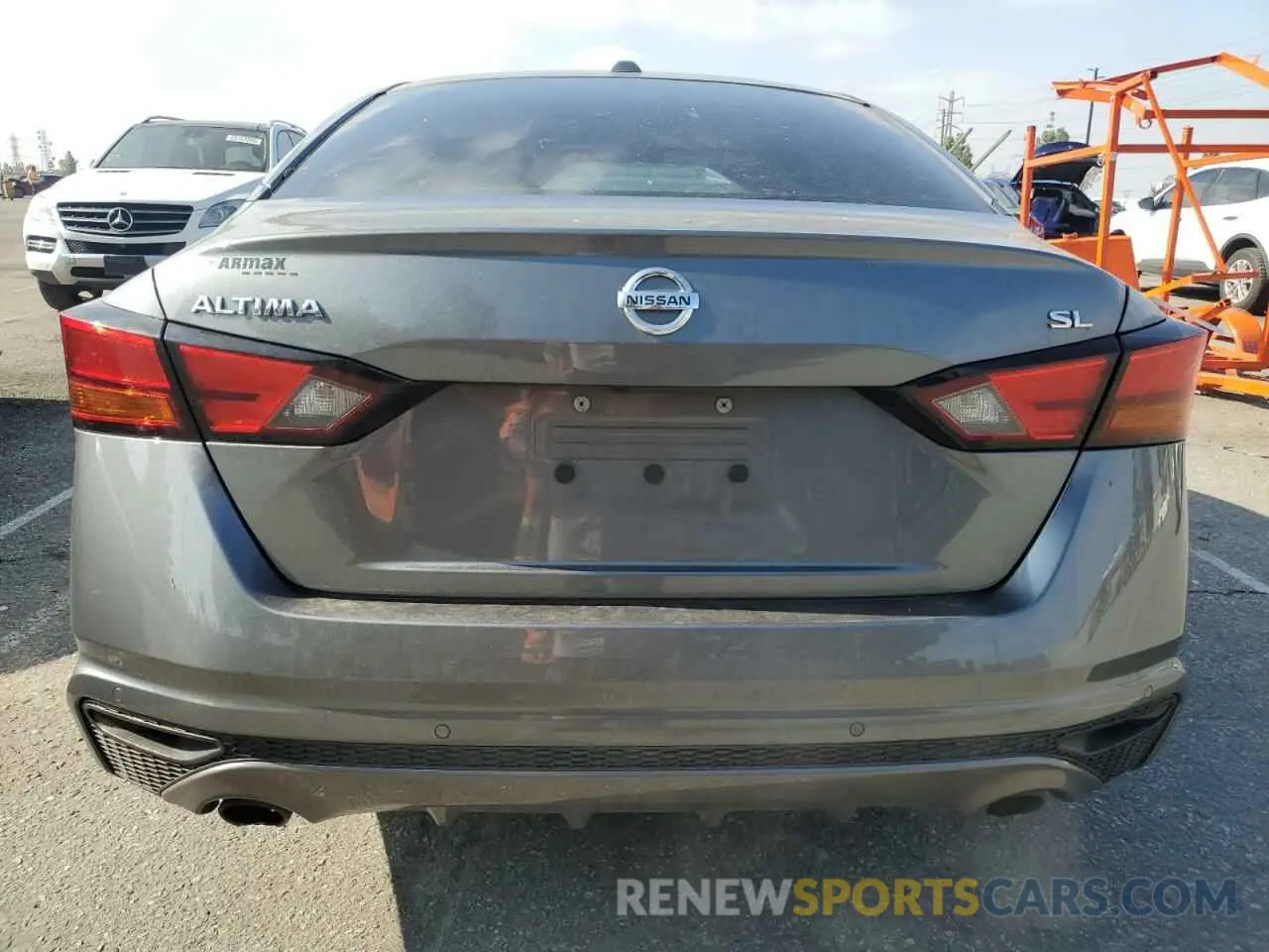 6 Photograph of a damaged car 1N4BL4EV8KC159111 NISSAN ALTIMA 2019