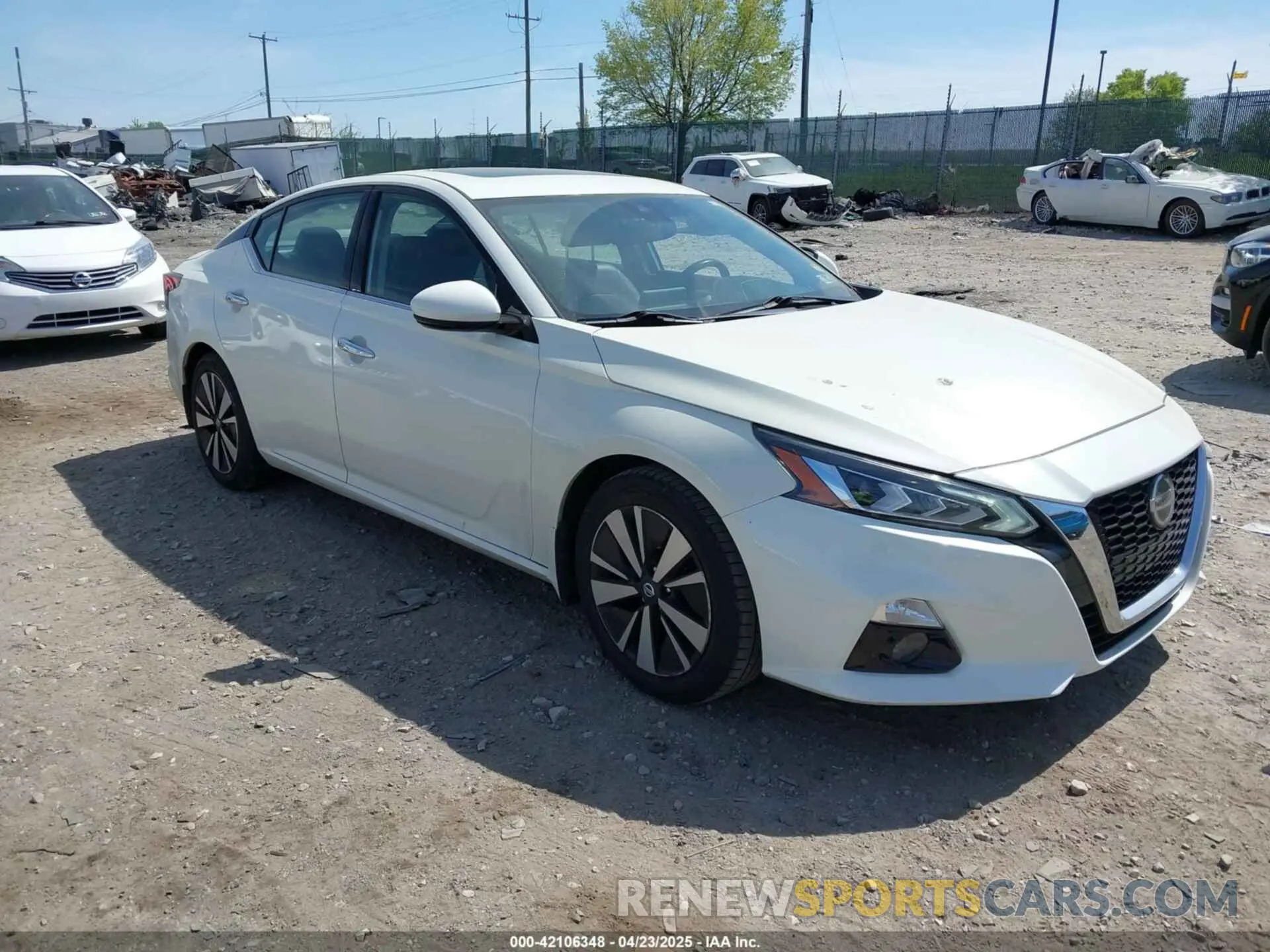 1 Photograph of a damaged car 1N4BL4EV8KC171159 NISSAN ALTIMA 2019